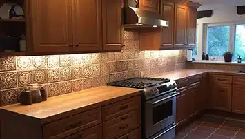 Ceramic tile backsplash in kitchen